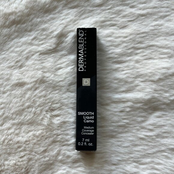 Dermablend Smooth Liquid Camo Concealer Biscuit - Picture 5 of 10
